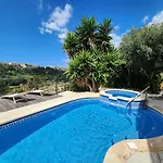 Bed & Breakfast Sunny Gozo Getaway Pool & Easy Check-in