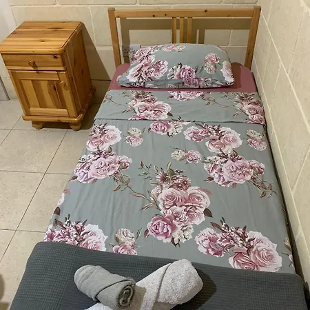 住宿加早餐酒店 Sunny Gozo Getaway Pool & Easy Check-in 3*