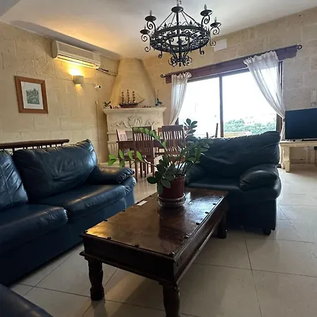 住宿加早餐酒店 Sunny Gozo Getaway Pool & Easy Check-in 3*