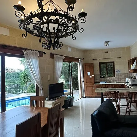 Sunny Gozo Getaway Pool & Easy Check-In Ghajn il-Kbira (Gozo)