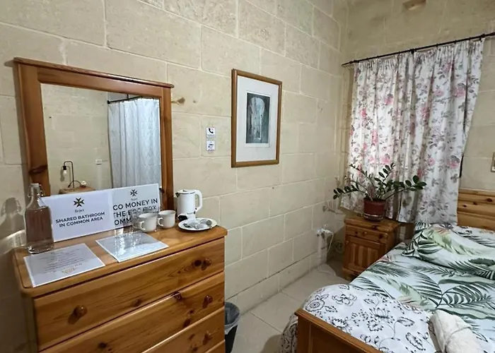 Bed and Breakfast Sunny Gozo Getaway Pool & Easy Check-in Ghajn il-Kbira (Gozo)